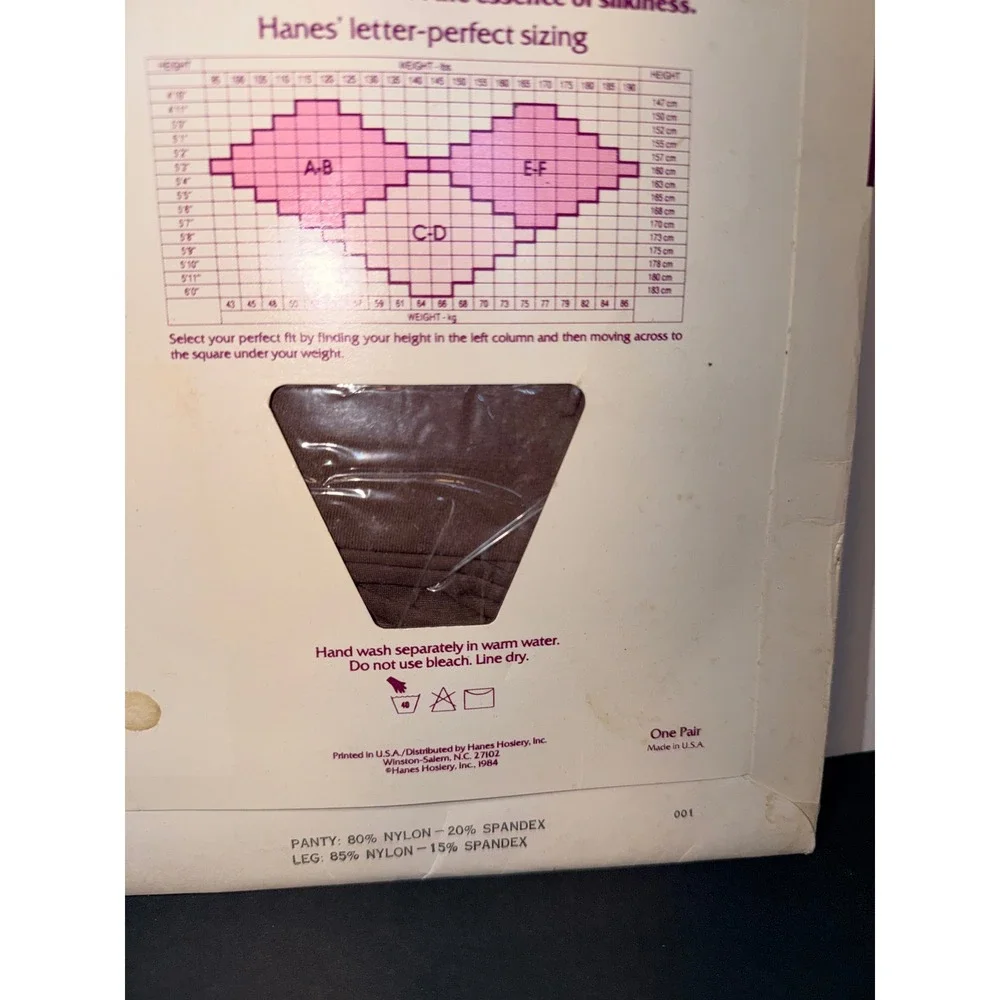 2 Vintage Hanes Silk Reflections Control Top Sandalfoot Pantyhose Town Taupe AB
